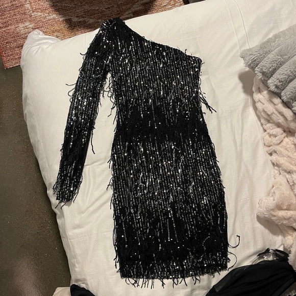 Fashion Nova Black Sequin One-Shoulder Dress - Picture 3 of 4